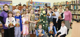 "Библиотечная елка пожеланий, или новогоднее путешествие" читателей Детской библиотеки